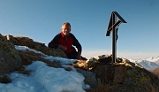 01 Alla piccola croce di vetta del Monte Valegino (2415 m.)